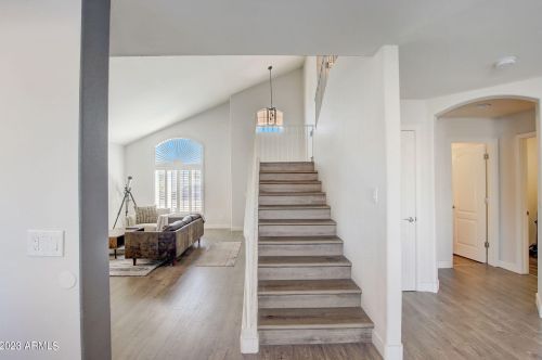 17806 13 Pl, Phoenix AZ 85014-1119 exterior