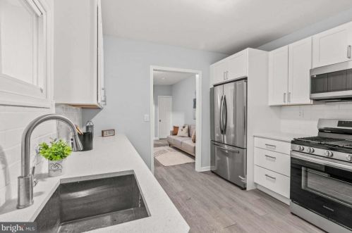 2126 20 St, Philadelphia PA 19121-1506 exterior