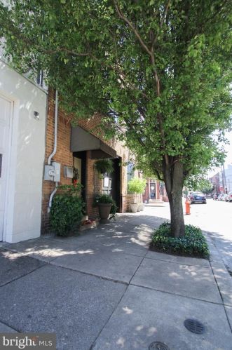 1225 6 St, Philadelphia PA 19147-4828 exterior