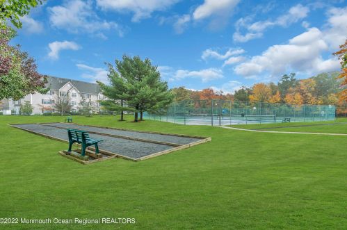 11 Charles Ct, Tinton Falls NJ 07712-7941 exterior