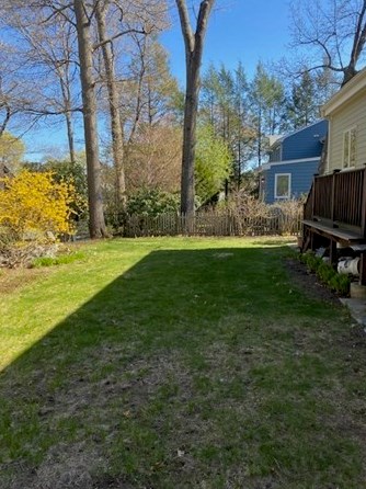 228 Woodcliff Rd, Newton MA 02461-2128 exterior