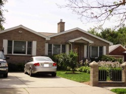 256 Pearl St, Newton, MA 02458-1345