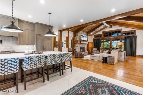 2727 Westview Trl, Park City UT 84098-6342 exterior