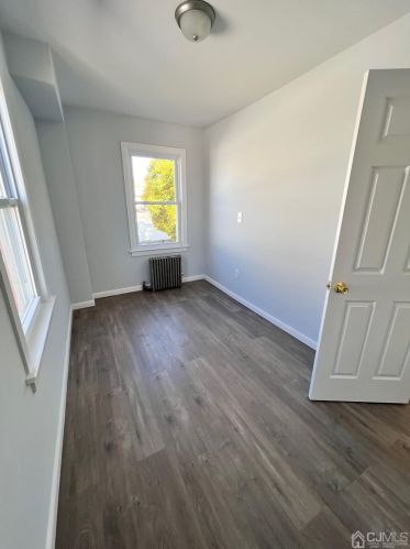 76 Sharot St, Carteret NJ  07008-2909 exterior