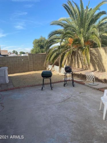 8812 Amelia Ave, Phoenix AZ 85037-2371 exterior