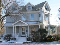 814 Watertown St, Newton, MA 02465-2116