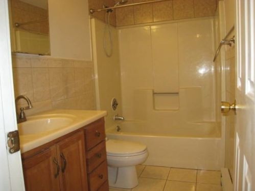 34 Rudolph St, Worcester MA 01604-3133 exterior