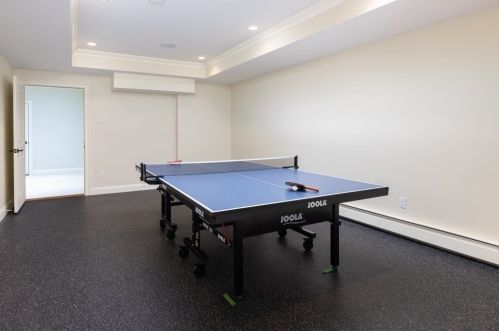 170 Sargent St, Newton MA  02458-2345 exterior