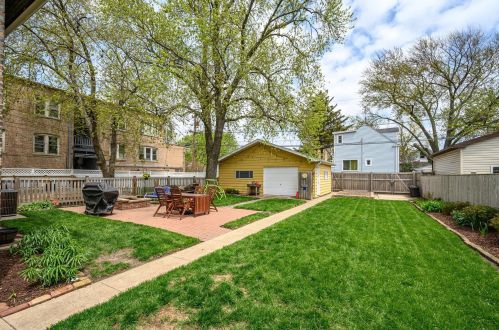 1309 Wenonah Ave, Forest View IL 60402-2930 exterior