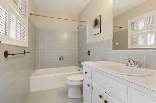 2262 Brookhurst Dr, Atlanta GA 30338-6646 exterior