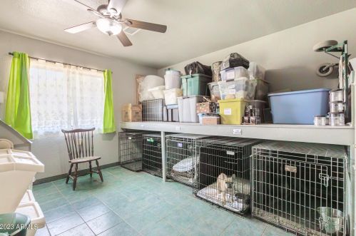 4210 Country Gables Dr, Phoenix AZ 85053-4528 exterior