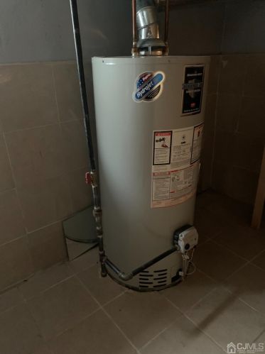 247 Cherry St, Carteret NJ 07008-1745 exterior