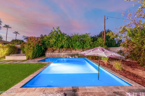 6849 2nd St, Phoenix AZ  85012-1005 exterior