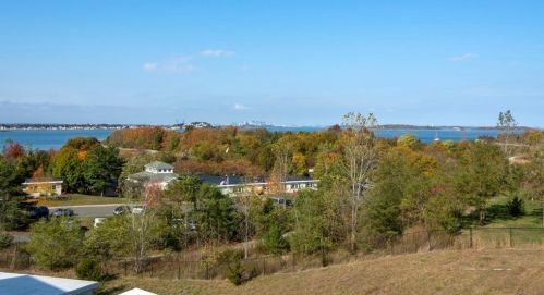 130 Broad Reach, Weymouth MA 02091-2405 exterior