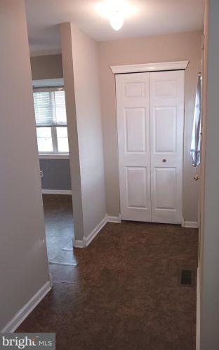 902 Dante Ct, West Deptford NJ  08051-2058 exterior