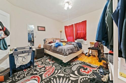 2 Town Hill St, Quincy MA 02169-6417 exterior