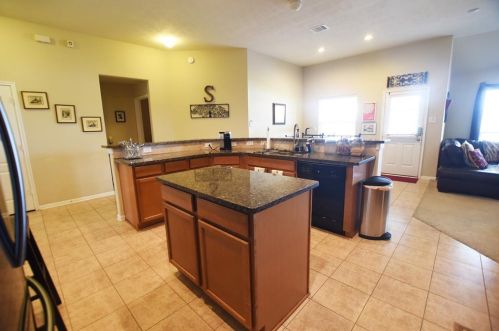 9103 Bonbrook Bnd Ln, Richmond TX 77469-4730 exterior