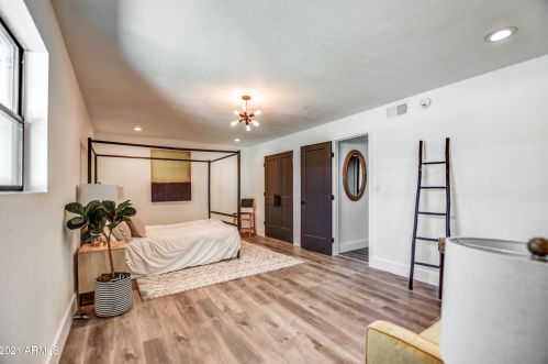 3212 Captain Dreyfus Ave, Phoenix AZ  85032-6146 exterior