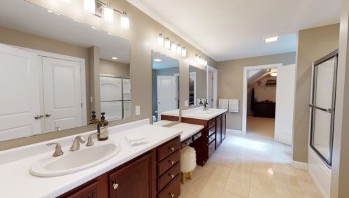 32 Eames St, North Reading MA 01864-2116 exterior