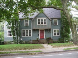 1412 Beacon St, Newton, MA 02468-1628