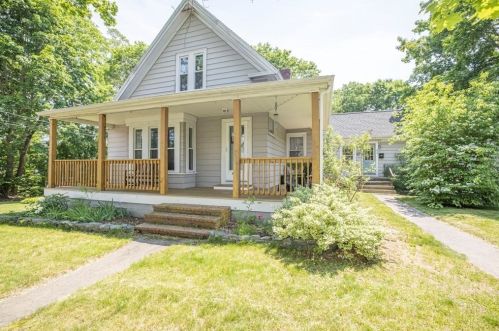 234 South St, East Bridgewater, MA 02324-2427