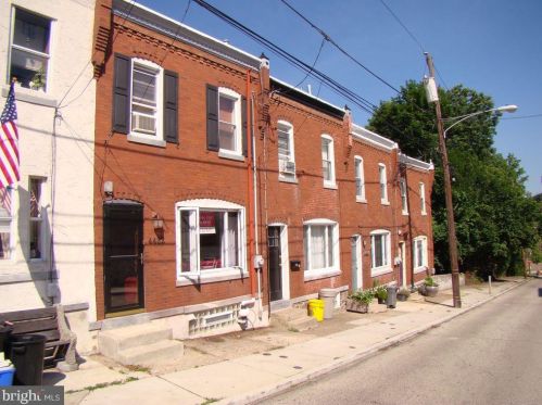 4482 Fleming St, Philadelphia, PA 19128-4809