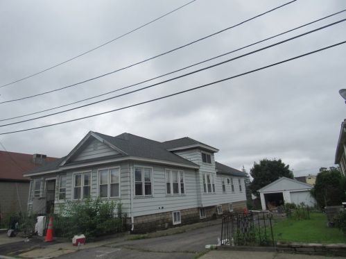 5 Locust Ave, Worcester MA 01604-1160 exterior