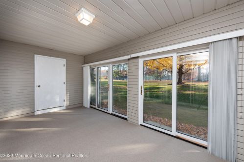 37 Boxwood Ter, Tinton Falls NJ 07701-6704 exterior