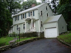 59 Roundwood Rd, Newton, MA 02464-1218