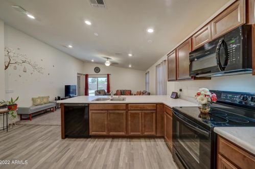 6522 4th St, Phoenix AZ 85042-1010 exterior