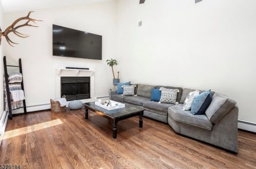 20 Southfield Dr, Wantage NJ  07461-3036 exterior