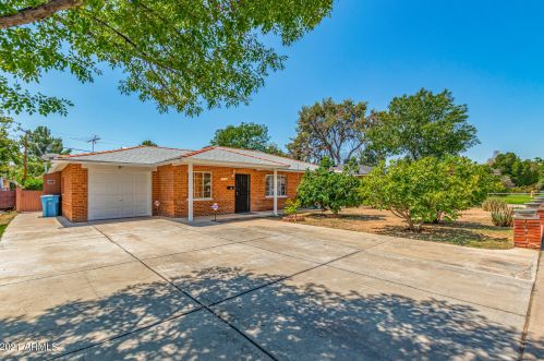 1515 Berridge Ln, Phoenix, AZ 85014-1750