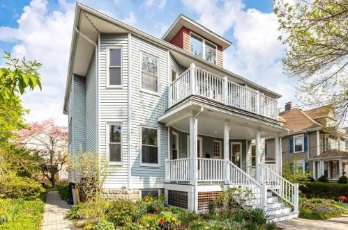 44 Palmer St, Arlington, MA 02474-5230