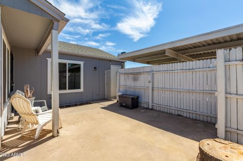 7009 42 Pl, Phoenix AZ 85050-8720 exterior