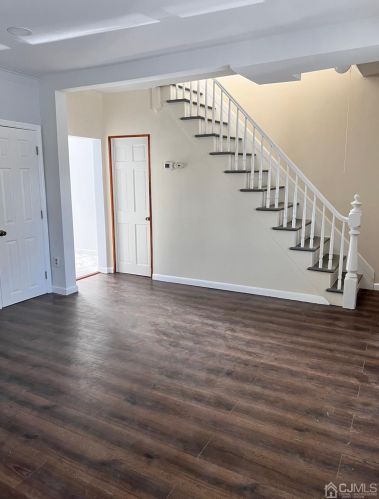 76 Sharot St, Carteret NJ  07008-2909 exterior