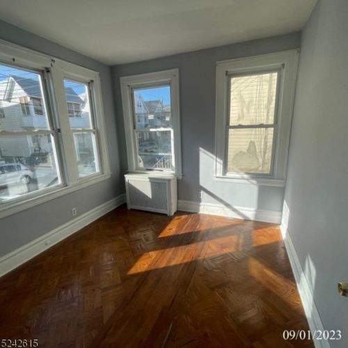 32 Windsor St, Kearny NJ 07032-2069 exterior