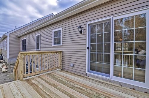 77 Ariel Cir, Sutton MA 01590-4825 exterior