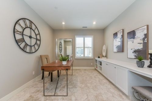 32 Larkfield, Irvine CA 92620-2140 exterior