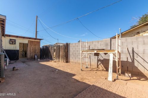 2938 Coronado Rd, Phoenix AZ 85008-3825 exterior