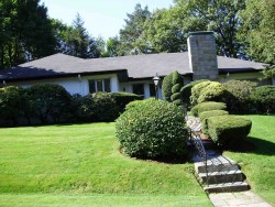 100 Littlefield Rd, Newton, MA 02459-3012