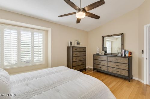 4302 Acoma Dr, Phoenix AZ 85032-4855 exterior