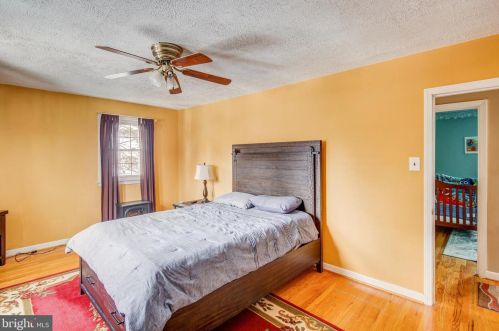 160 Laurel St, West Deptford NJ 08096-1835 exterior