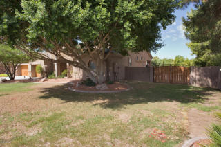 2554 Hall Cir, Mesa, AZ 85203-1342