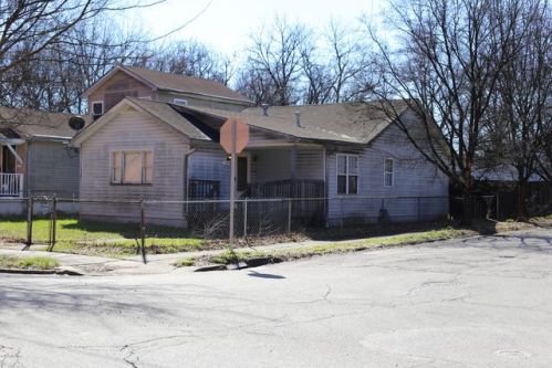 1556 Breckinridge St, Louisville, KY 40204-1710