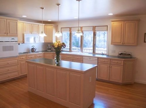 21 Lake St, Norfolk MA  02056-1354 exterior