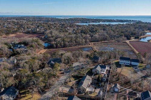 16 Joshuas Way, Chatham MA 02633-1565 exterior