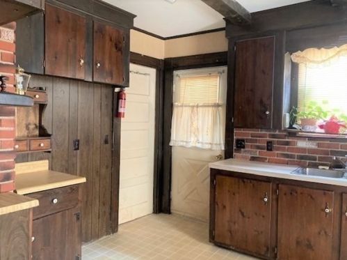 170 Merrimac St, New Bedford MA 02740-5432 exterior