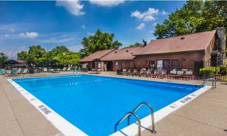 1000 Glenridge Dr, Louisville KY  40242-3787 exterior