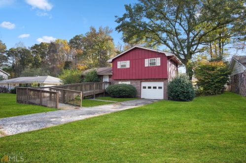 3520 Leisure Ln, Atlanta, GA 30349-4454