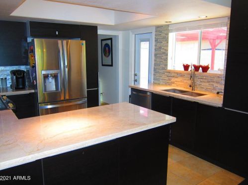 3634 Charter Oak Rd, Phoenix AZ 85032-7452 exterior